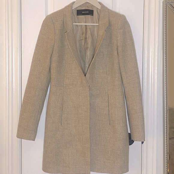 Beige jacket (SOLD) - Picture 2 of 5
